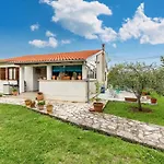 Дом отдыха House Marlu Rakalj