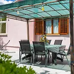House Marlu Rakalj