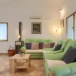 House Marlu * Rakalj