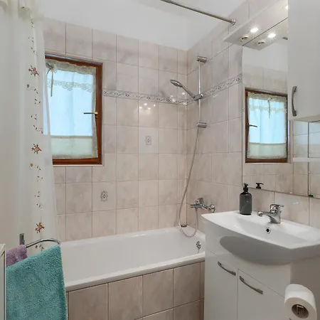 Prázdninový dům House Marlu *